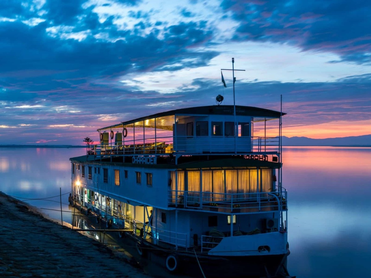 Cruising the Brahmaputra; some&nbsp;highlights
